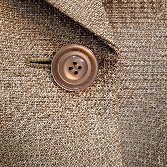 Gorgeous Evan-Picone Jacket. Size 18 💚💚💚 in  Color. Pair it with anything💚. - Picture 10 of 11